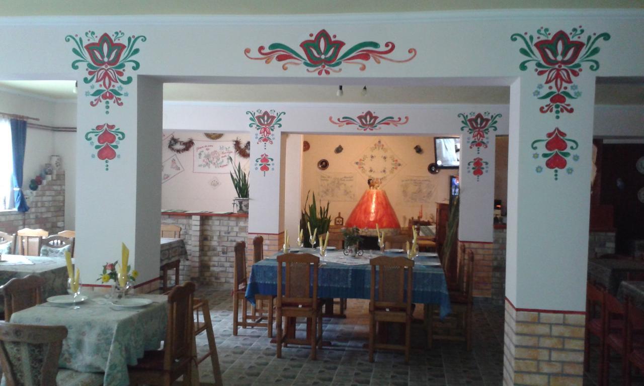 Kisdiofa Panzio Es Vendeglo Bed & Breakfast Vajdacska Exterior photo